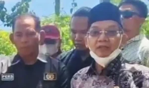 Longki Djanggola Hadiri Pemakaman Situr Wijaya di Bangga